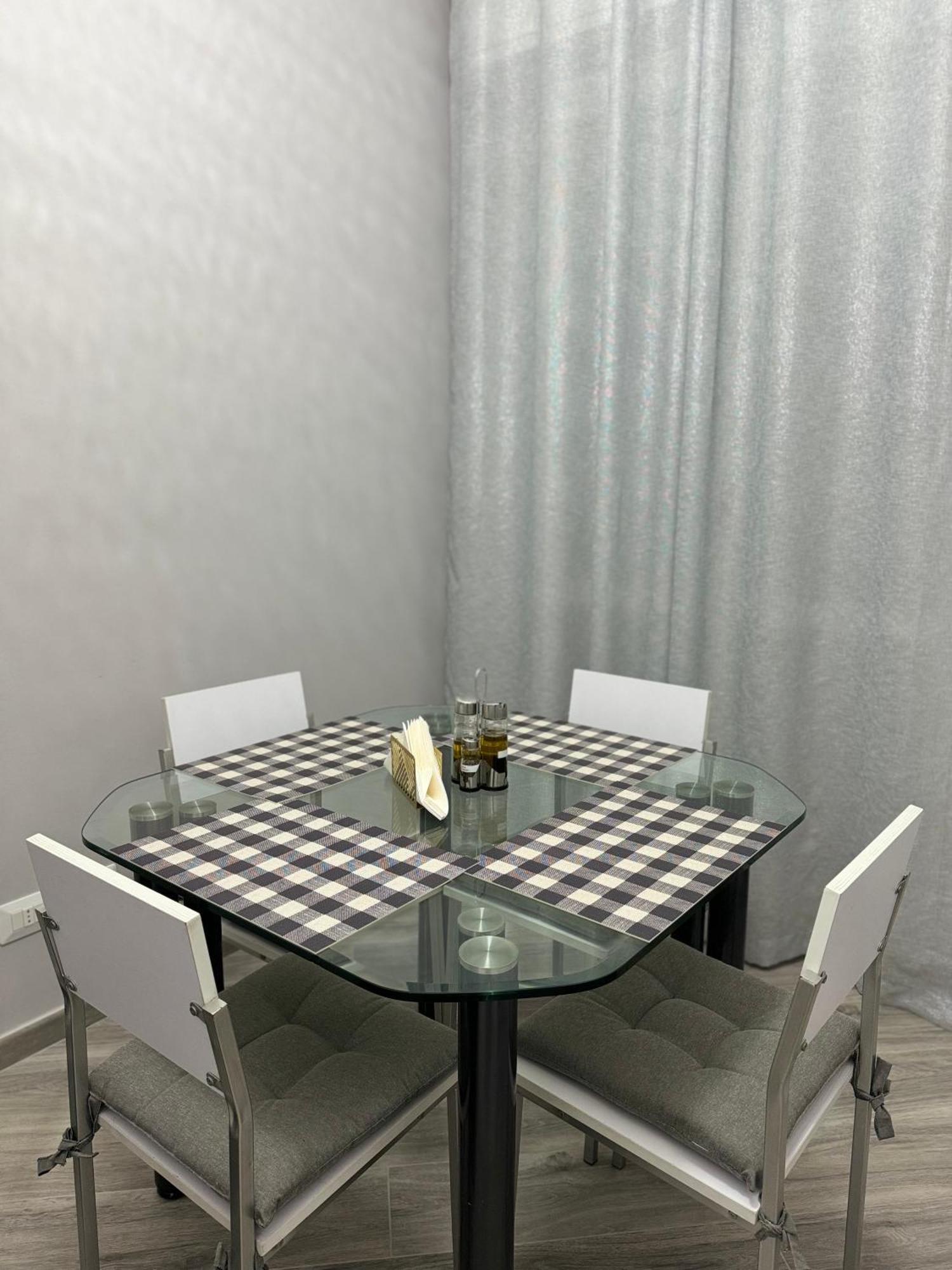 Trento House Zona Stazione Centro Storico Lejlighed Parma Eksteriør billede